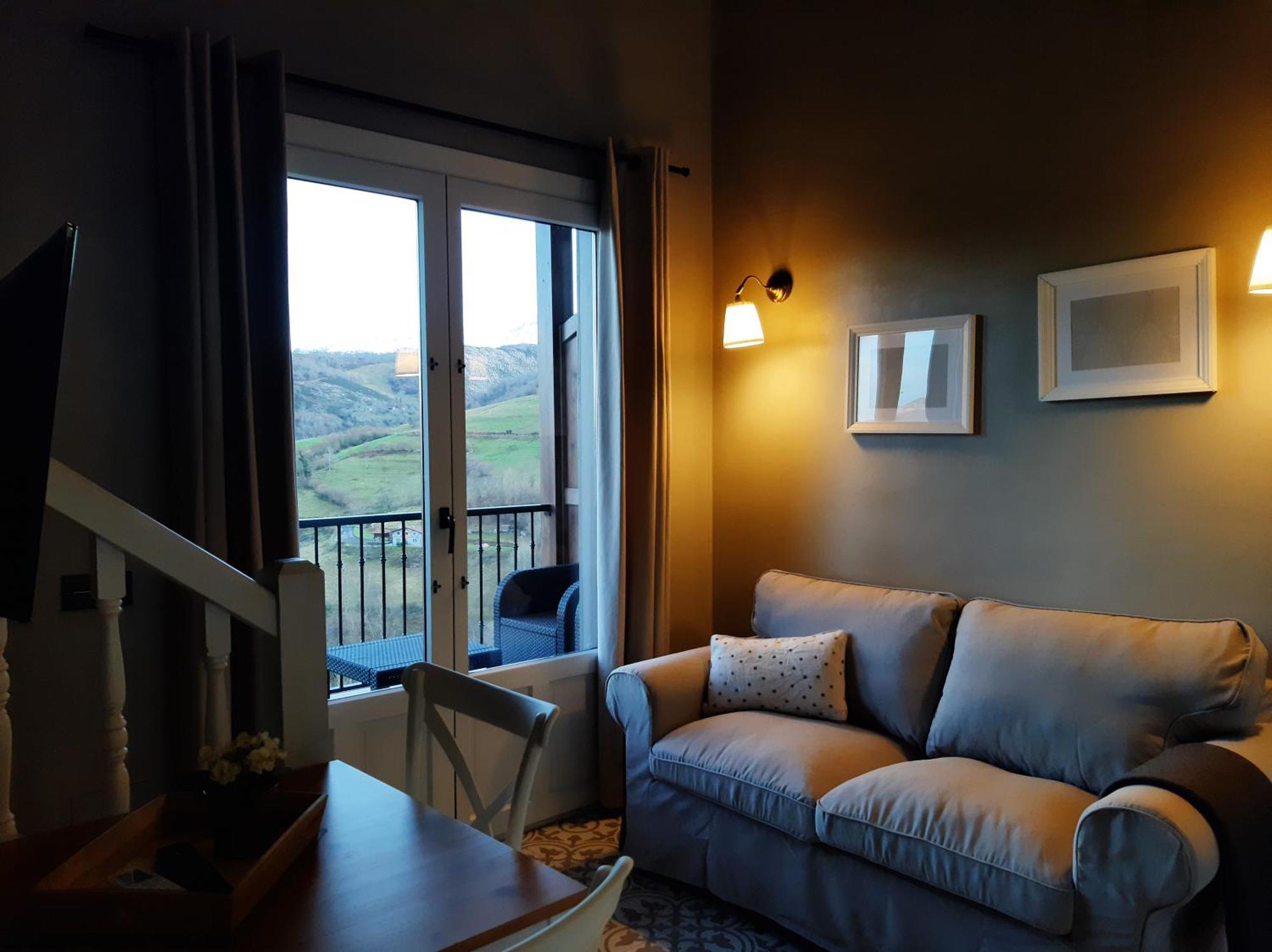 Apartamentos El Llanin Cangas de Onis Bilik gambar