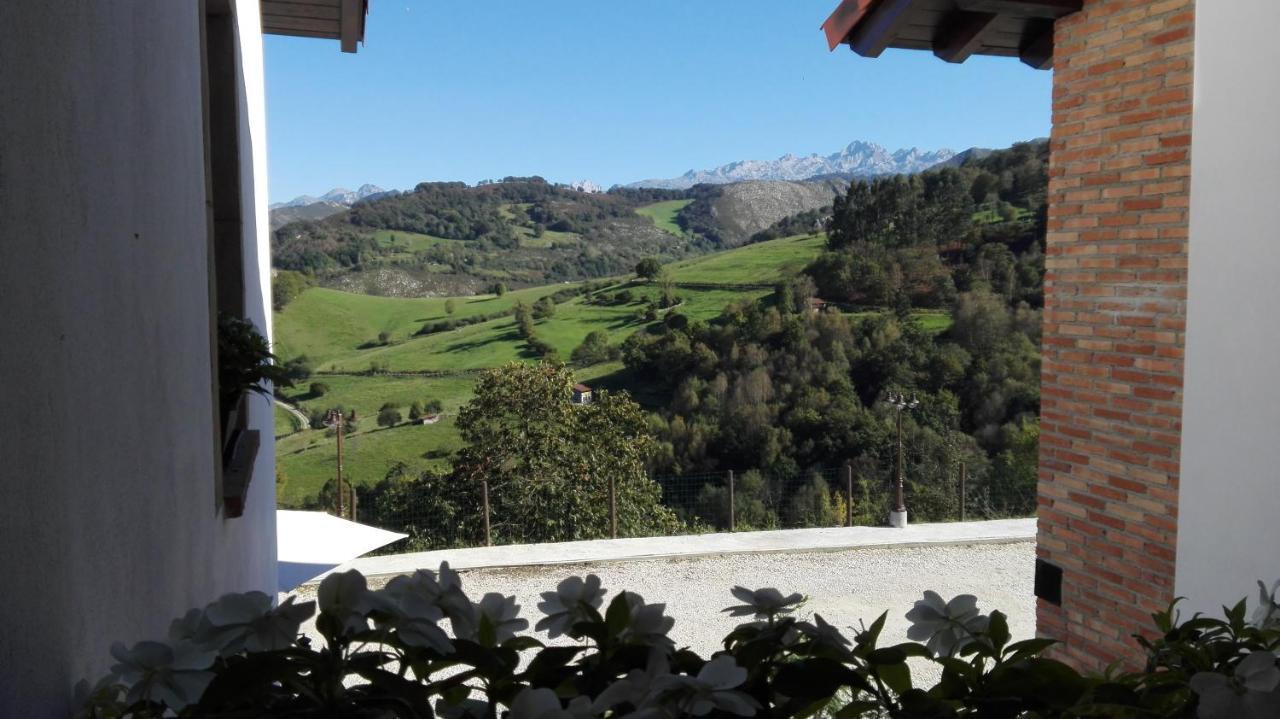 Apartamentos El Llanin Cangas de Onis Luaran gambar